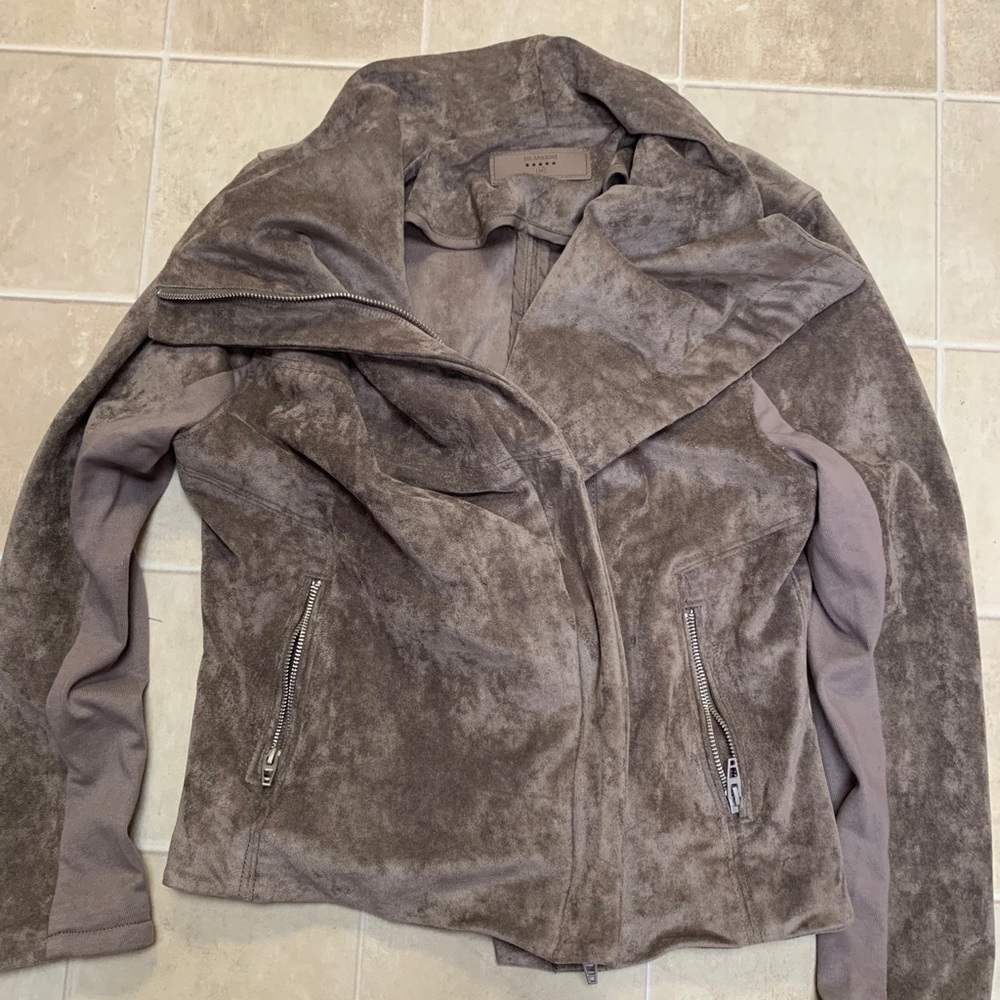 ✅ Blank NYC Velvet Jacket